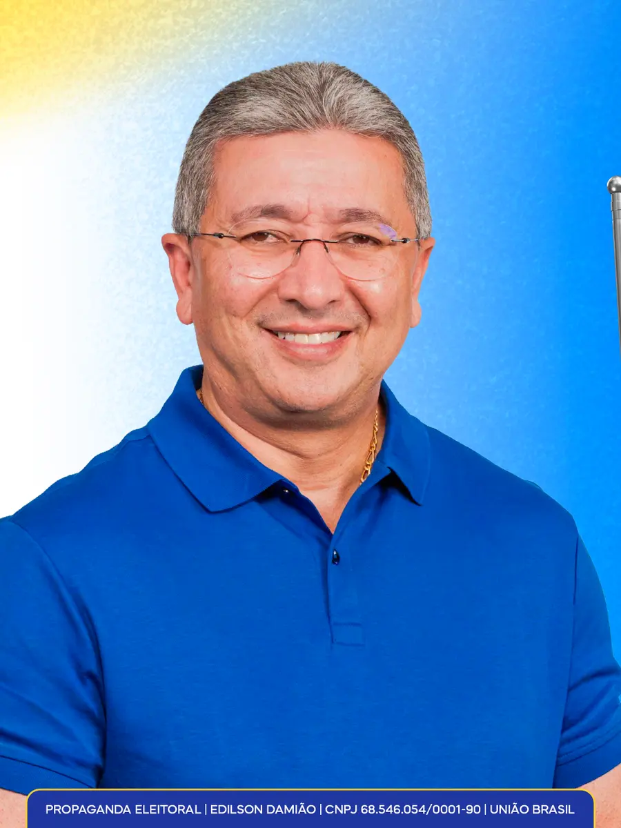 Edilson Damião com camisa azul
